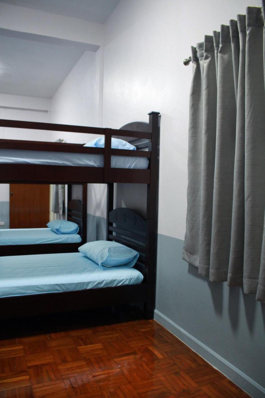 Sook Hostel (Adults Only) Chiang Mai Bagian luar foto